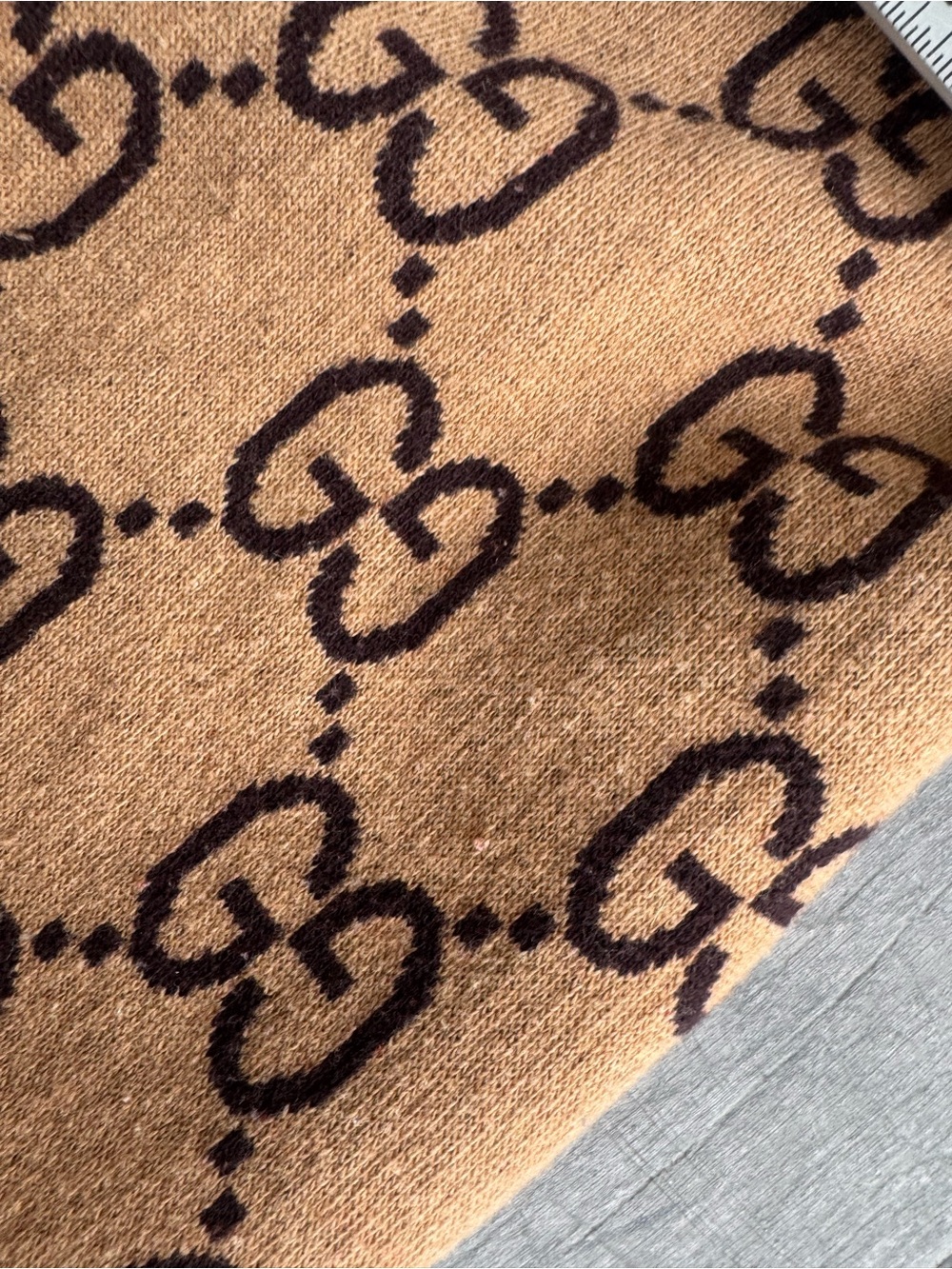 Authentic Gucci oversized reversible cardigan sweater - Picture 9 of 16
